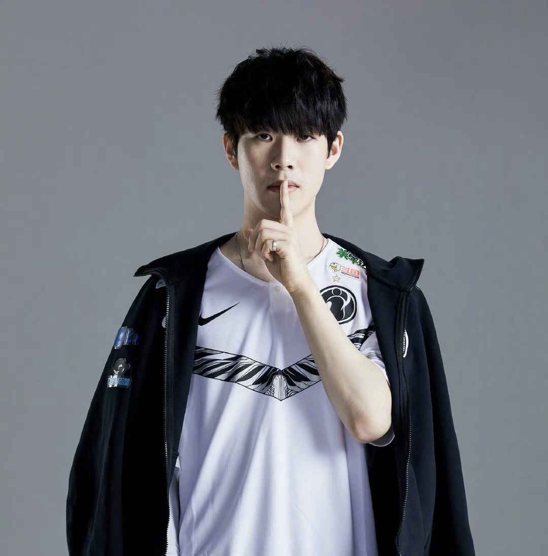 出更多筹码 出更多筹码