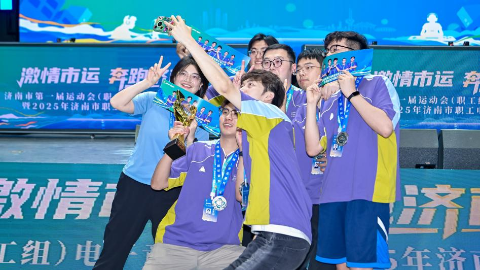 与接应后立 与接应后立